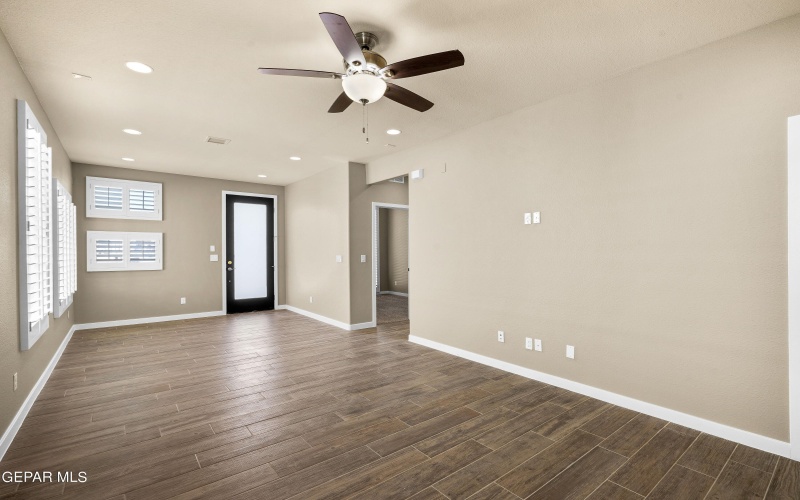 5869 Dalhart Drive, El Paso, TX 79924, 3 Habitaciones Habitaciones , ,2 BañosBaños,Residential,En Venta,5869 Dalhart Drive,919670