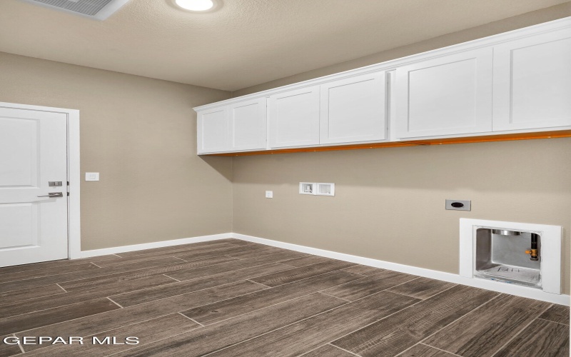 5869 Dalhart Drive, El Paso, TX 79924, 3 Habitaciones Habitaciones , ,2 BañosBaños,Residential,En Venta,5869 Dalhart Drive,919670