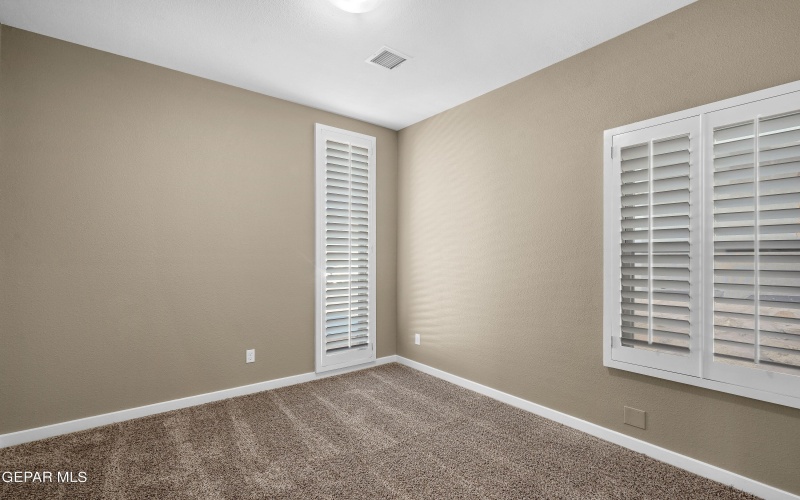 5869 Dalhart Drive, El Paso, TX 79924, 3 Habitaciones Habitaciones , ,2 BañosBaños,Residential,En Venta,5869 Dalhart Drive,919670