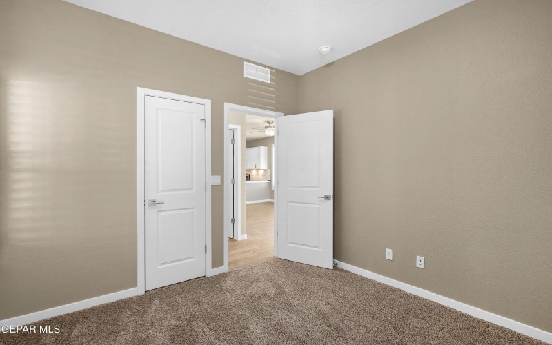 5869 Dalhart Drive, El Paso, TX 79924, 3 Habitaciones Habitaciones , ,2 BañosBaños,Residential,En Venta,5869 Dalhart Drive,919670