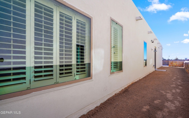 5869 Dalhart Drive, El Paso, TX 79924, 3 Habitaciones Habitaciones , ,2 BañosBaños,Residential,En Venta,5869 Dalhart Drive,919670