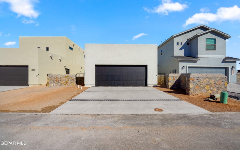 5869 Dalhart Drive, El Paso, TX 79924, 3 Habitaciones Habitaciones , ,2 BañosBaños,Residential,En Venta,5869 Dalhart Drive,919670