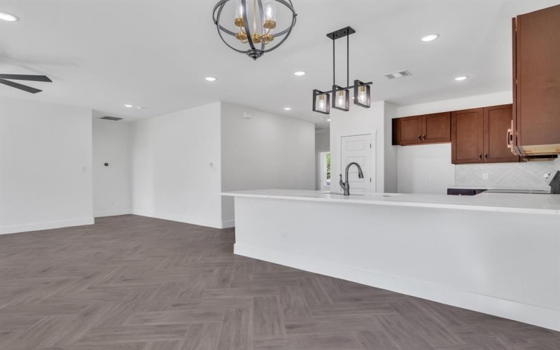 815 Arkansas River Drive, Granbury, TX 76048, 3 Bedrooms Bedrooms, ,2 BathroomsBathrooms,Residential,For Sale,815 Arkansas River Drive,0,21057652