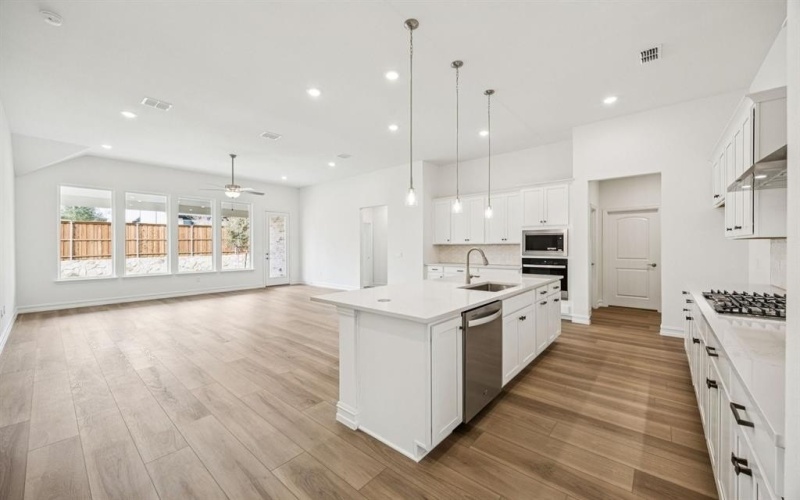 6708 Mill Creek Drive, McKinney, TX 75071, 4 Bedrooms Bedrooms, ,2 BathroomsBathrooms,Residential,For Sale,6708 Mill Creek Drive,0,21057730