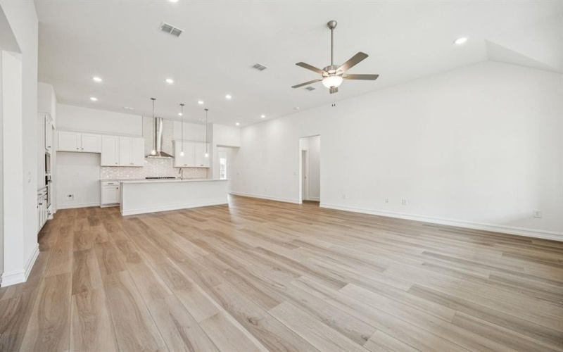 6708 Mill Creek Drive, McKinney, TX 75071, 4 Bedrooms Bedrooms, ,2 BathroomsBathrooms,Residential,For Sale,6708 Mill Creek Drive,0,21057730