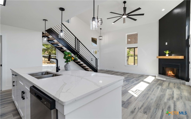 2024 Ronda Court, Canyon Lake, TX 78133, 2 Habitaciones Habitaciones , ,2 BañosBaños,Residential,En Venta,2024 Ronda Court,0,592370