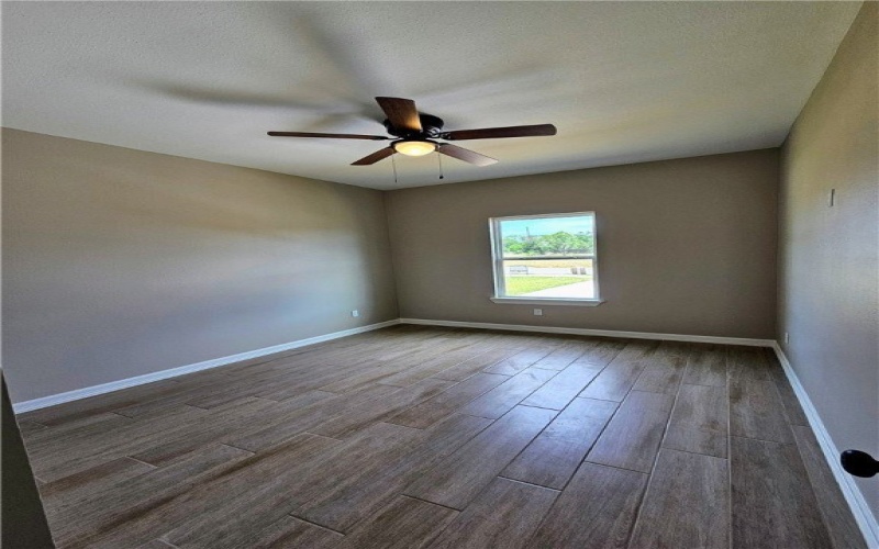 507 W Ragland, Kingsville, TX 78363, 3 Bedrooms Bedrooms, ,2 BathroomsBathrooms,Residential,For Sale,507 W Ragland,0,463390