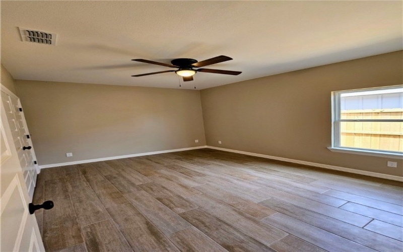 507 W Ragland, Kingsville, TX 78363, 3 Bedrooms Bedrooms, ,2 BathroomsBathrooms,Residential,For Sale,507 W Ragland,0,463390