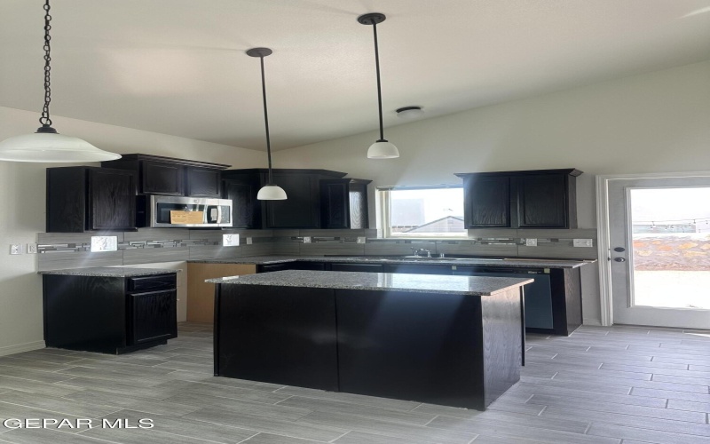 556 PASEO DULCE Avenue, El Paso, TX 79928, 3 Bedrooms Bedrooms, ,2 BathroomsBathrooms,Residential,For Sale,556 PASEO DULCE Avenue,0,930232