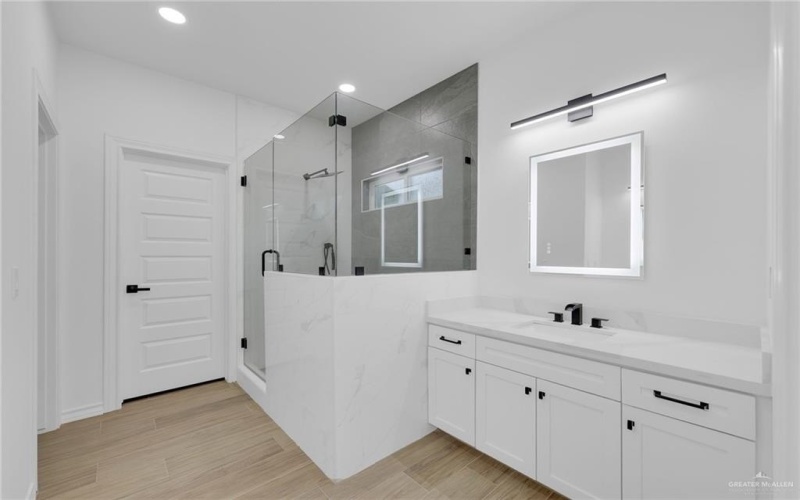 5216 N 42nd Street, McAllen, TX 78504, 4 Habitaciones Habitaciones , ,3 BañosBaños,Residential,En Venta,5216 N 42nd Street,0,480755