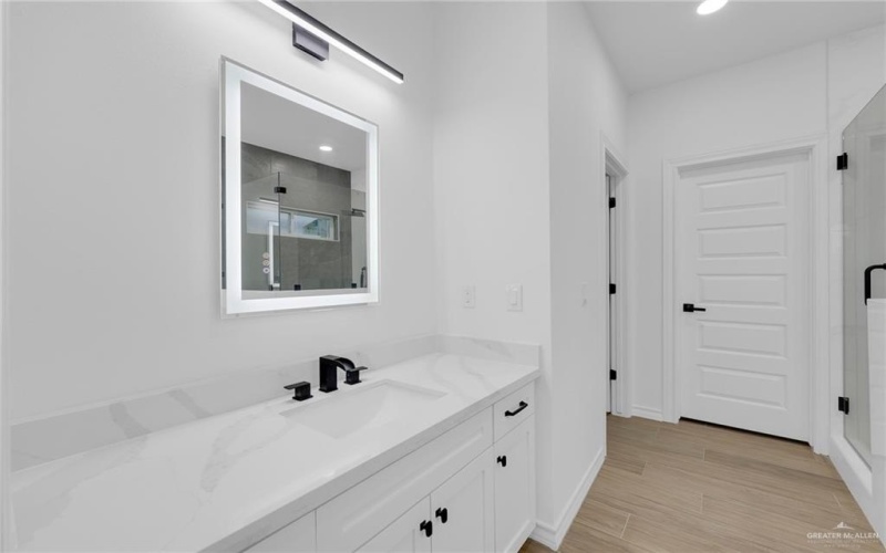 5216 N 42nd Street, McAllen, TX 78504, 4 Habitaciones Habitaciones , ,3 BañosBaños,Residential,En Venta,5216 N 42nd Street,0,480755