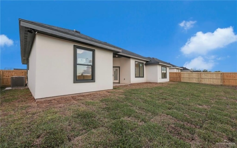 5216 N 42nd Street, McAllen, TX 78504, 4 Habitaciones Habitaciones , ,3 BañosBaños,Residential,En Venta,5216 N 42nd Street,0,480755