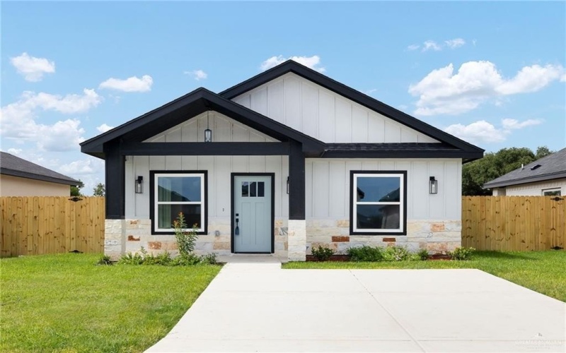 2004 Trinity Street, Donna, TX 78537, 3 Bedrooms Bedrooms, ,2 BathroomsBathrooms,Residential,For Sale,2004 Trinity Street,0,480810