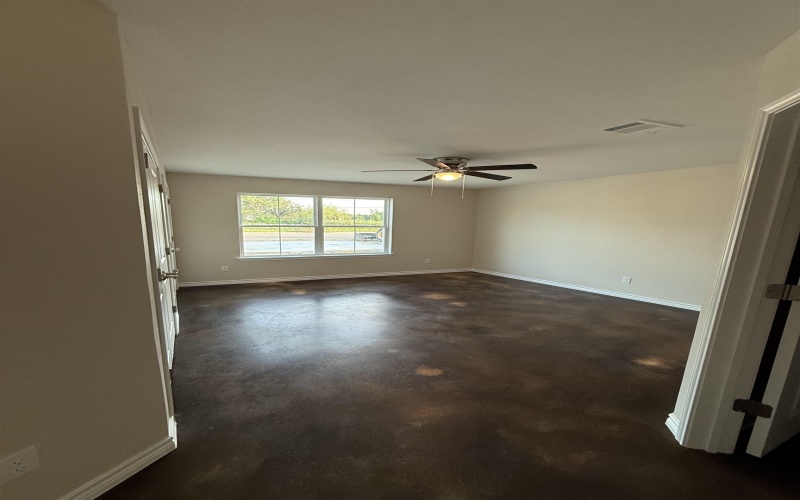 1712 E AVE J, Lampasas, TX 76550, 3 Bedrooms Bedrooms, ,2 BathroomsBathrooms,Residential,For Sale,1712 E AVE J,0,175014