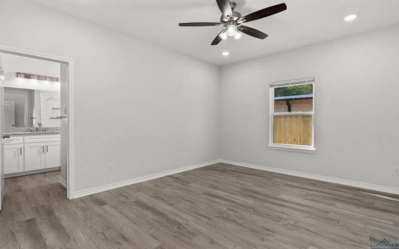 1124 N Eighth St, Longview, TX 75601, 3 Bedrooms Bedrooms, ,2 BathroomsBathrooms,Residential,For Sale,1124 N Eighth St,0,20256281