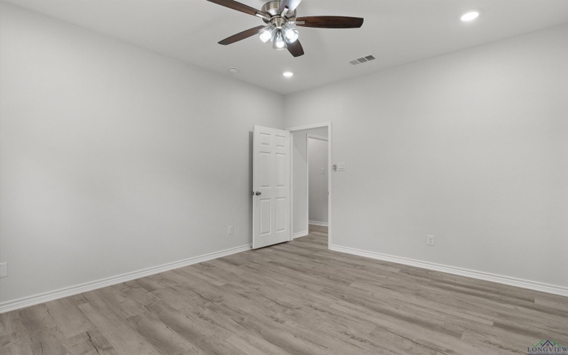 1124 N Eighth St, Longview, TX 75601, 3 Bedrooms Bedrooms, ,2 BathroomsBathrooms,Residential,For Sale,1124 N Eighth St,0,20256281