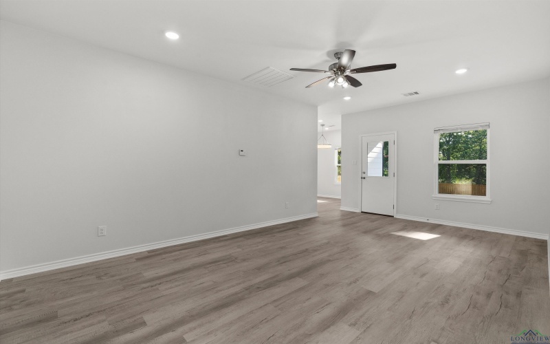 1124 N Eighth St, Longview, TX 75601, 3 Bedrooms Bedrooms, ,2 BathroomsBathrooms,Residential,For Sale,1124 N Eighth St,0,20256281