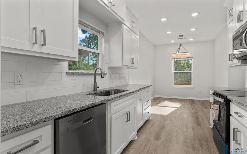 1124 N Eighth St, Longview, TX 75601, 3 Bedrooms Bedrooms, ,2 BathroomsBathrooms,Residential,For Sale,1124 N Eighth St,0,20256281