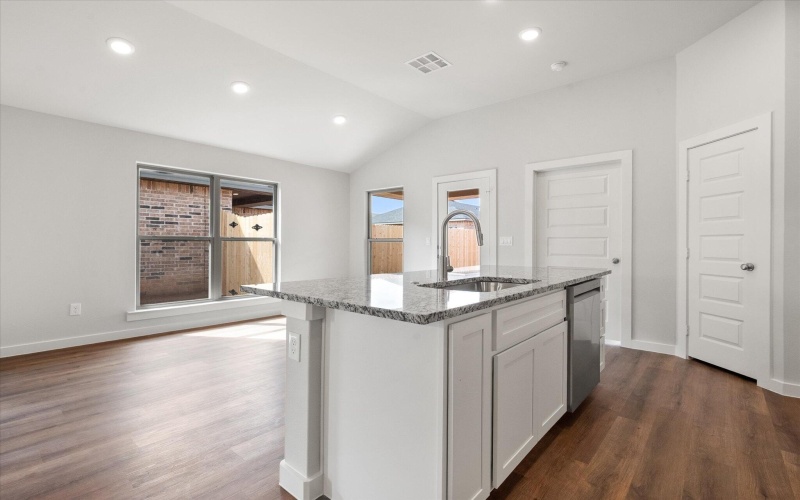 3008 139th Street, Lubbock, TX 79423, 4 Habitaciones Habitaciones , ,2 BañosBaños,Residential,En Venta,3008 139th Street,0,202560333