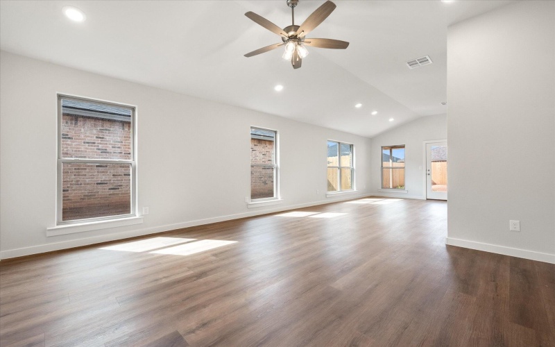 3008 139th Street, Lubbock, TX 79423, 4 Habitaciones Habitaciones , ,2 BañosBaños,Residential,En Venta,3008 139th Street,0,202560333