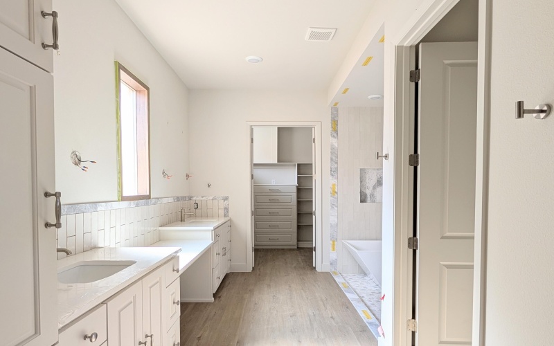 3816 126th Street, Lubbock, TX 79423, 4 Bedrooms Bedrooms, ,3 BathroomsBathrooms,Residential,For Sale,3816 126th Street,0,202560352