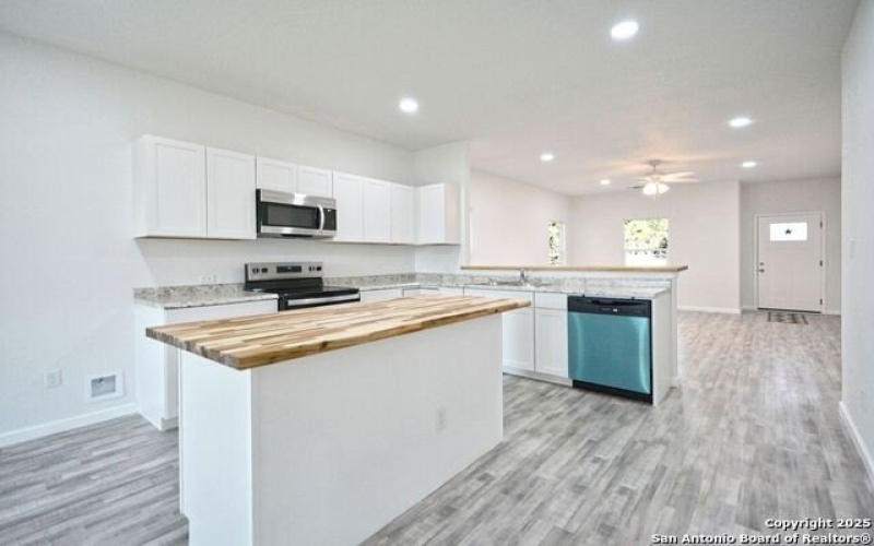 1234 Clearcreek, Canyon Lake, TX 78133, 3 Habitaciones Habitaciones , ,2 BañosBaños,Residential,En Venta,1234 Clearcreek,0,1851633