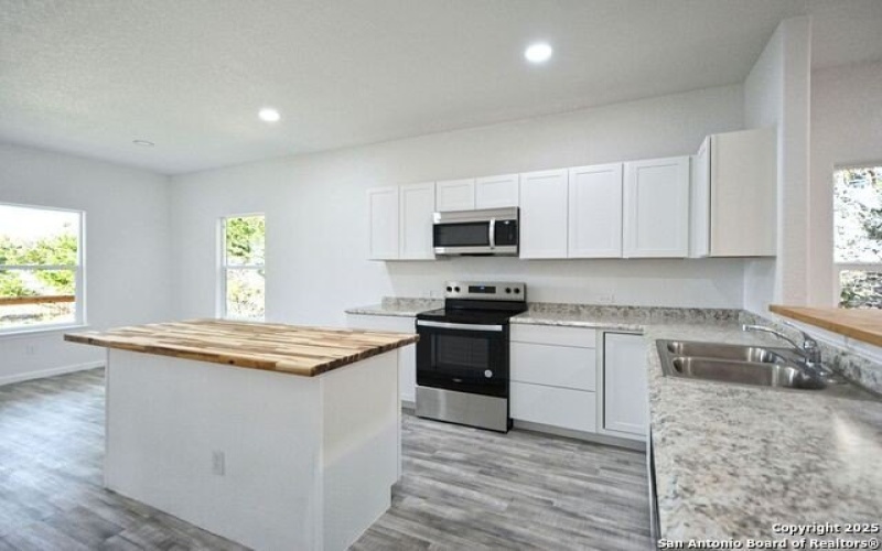 1234 Clearcreek, Canyon Lake, TX 78133, 3 Habitaciones Habitaciones , ,2 BañosBaños,Residential,En Venta,1234 Clearcreek,0,1851633