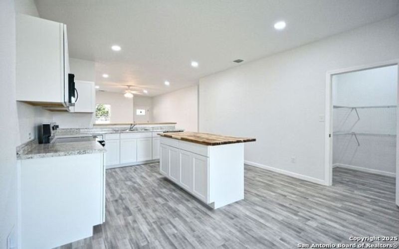 1234 Clearcreek, Canyon Lake, TX 78133, 3 Habitaciones Habitaciones , ,2 BañosBaños,Residential,En Venta,1234 Clearcreek,0,1851633
