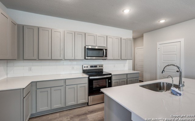 4334 Clarisse Street, New Braunfels, TX 78130, 4 Habitaciones Habitaciones , ,2 BañosBaños,Residential,En Venta,4334 Clarisse Street,0,1863187