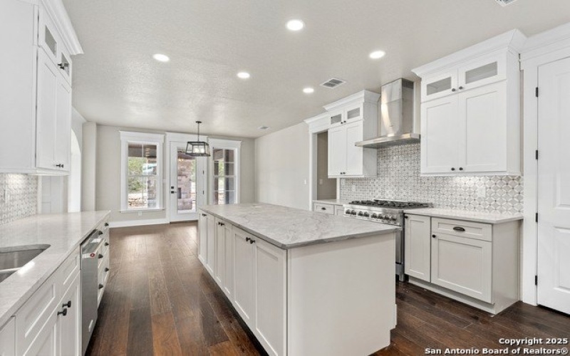 120 Mystic Shores, Spring Branch, TX 78070, 4 Habitaciones Habitaciones , ,5 BañosBaños,Residential,En Venta,120 Mystic Shores,0,1907294