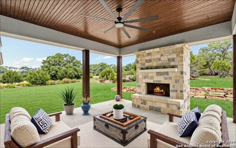 120 Mystic Shores, Spring Branch, TX 78070, 4 Habitaciones Habitaciones , ,5 BañosBaños,Residential,En Venta,120 Mystic Shores,0,1907294