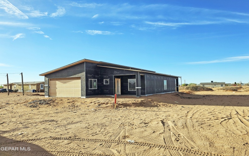 1000 Sunrise Drive, Chaparral, NM 88081, 3 Habitaciones Habitaciones , ,2 BañosBaños,Residential,En Venta,1000 Sunrise Drive,919740