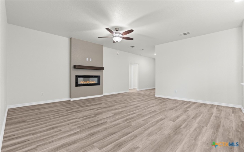 5202 Rose Garden, Killeen, TX 76542, 3 Bedrooms Bedrooms, ,2 BathroomsBathrooms,Residential,For Sale,5202 Rose Garden,0,591258
