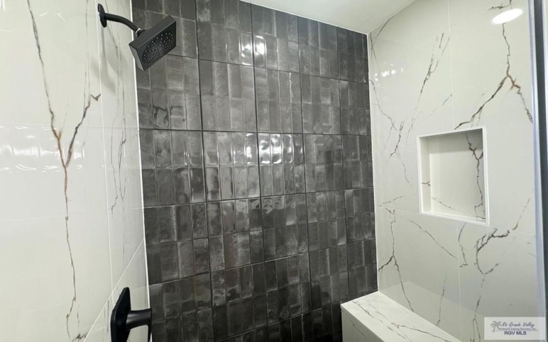 108 MARIGOLD DR, LOS FRESNOS, TX 78566, 3 Habitaciones Habitaciones , ,2 BañosBaños,Residential,En Venta,108 MARIGOLD DR,0,29766674