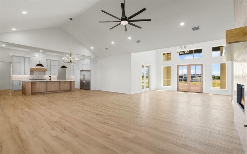 305 Mint Ridge Drive, Burleson, TX 76028, 4 Habitaciones Habitaciones , ,3 BañosBaños,Residential,En Venta,305 Mint Ridge Drive,0,21056096