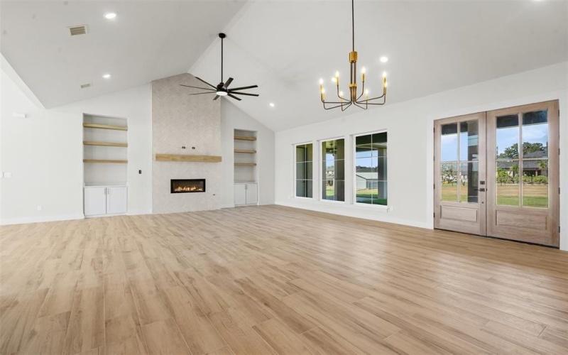 305 Mint Ridge Drive, Burleson, TX 76028, 4 Habitaciones Habitaciones , ,3 BañosBaños,Residential,En Venta,305 Mint Ridge Drive,0,21056096