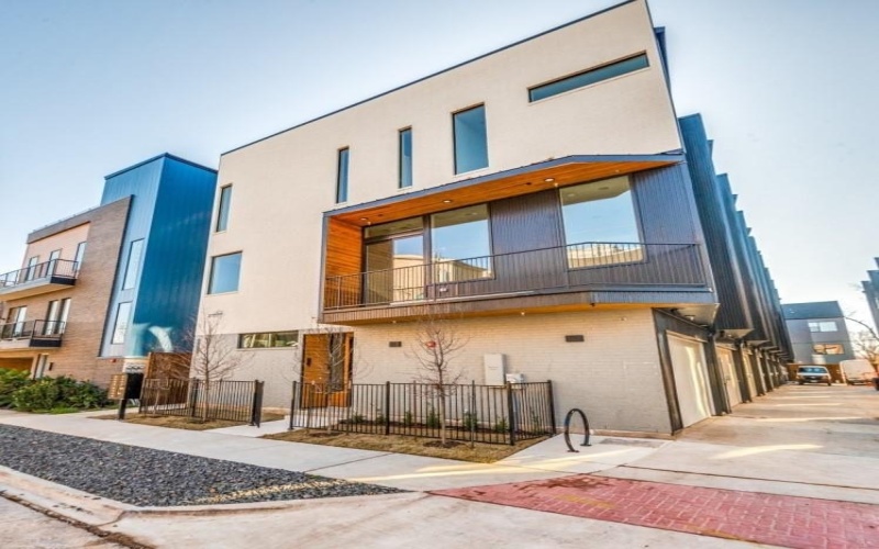 426 W 9th Street #105, Dallas, TX 75208, 3 Bedrooms Bedrooms, ,3 BathroomsBathrooms,Residential,For Sale,426 W 9th Street,0,21057126