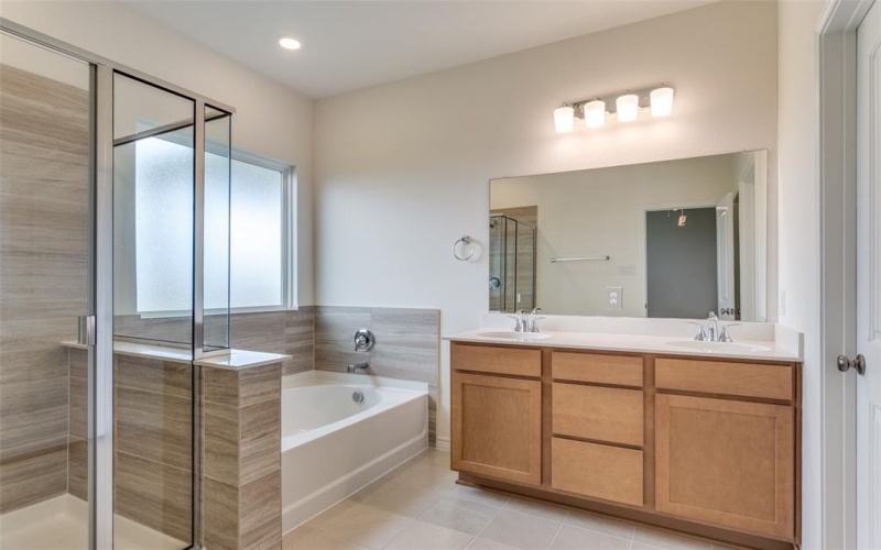 649 Fallbrook Drive, Aledo, TX 76008, 4 Bedrooms Bedrooms, ,2 BathroomsBathrooms,Residential,For Sale,649 Fallbrook Drive,0,21057656