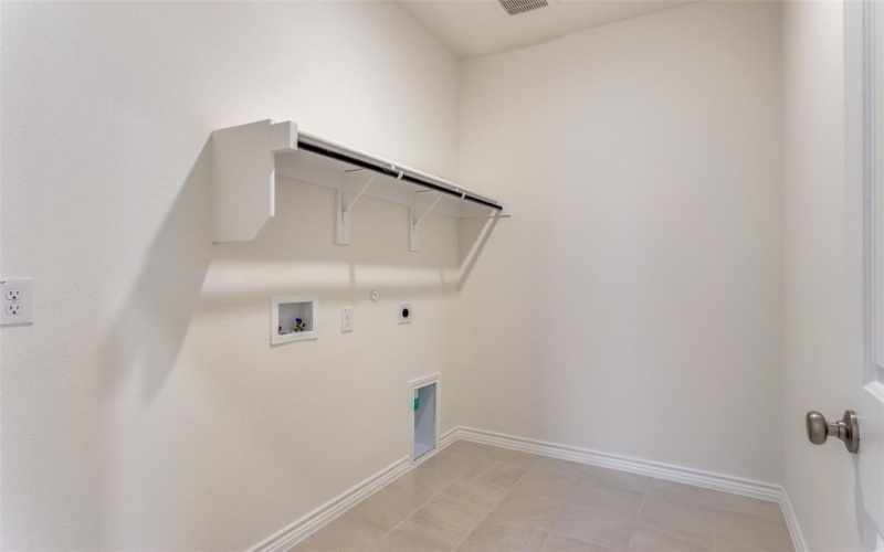 649 Fallbrook Drive, Aledo, TX 76008, 4 Bedrooms Bedrooms, ,2 BathroomsBathrooms,Residential,For Sale,649 Fallbrook Drive,0,21057656