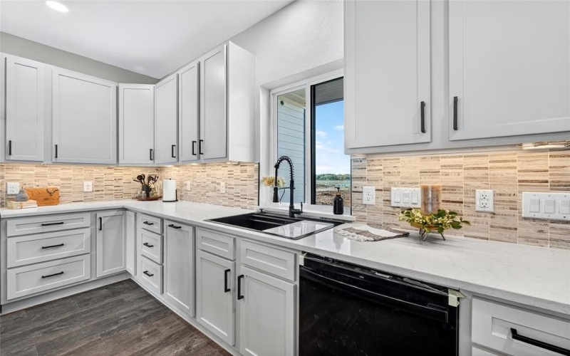 1172 Dixie Estates Way, Whitesboro, TX 76273, 4 Habitaciones Habitaciones , ,3 BañosBaños,Residential,En Venta,1172 Dixie Estates Way,0,21057722