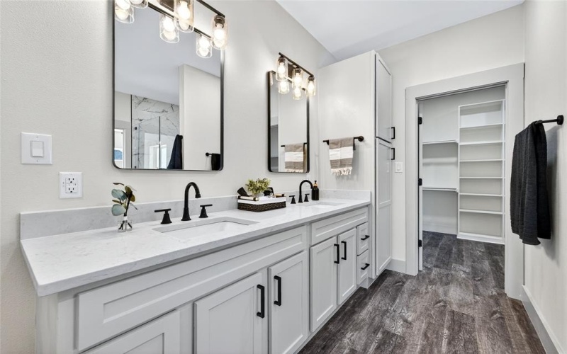 1172 Dixie Estates Way, Whitesboro, TX 76273, 4 Habitaciones Habitaciones , ,3 BañosBaños,Residential,En Venta,1172 Dixie Estates Way,0,21057722