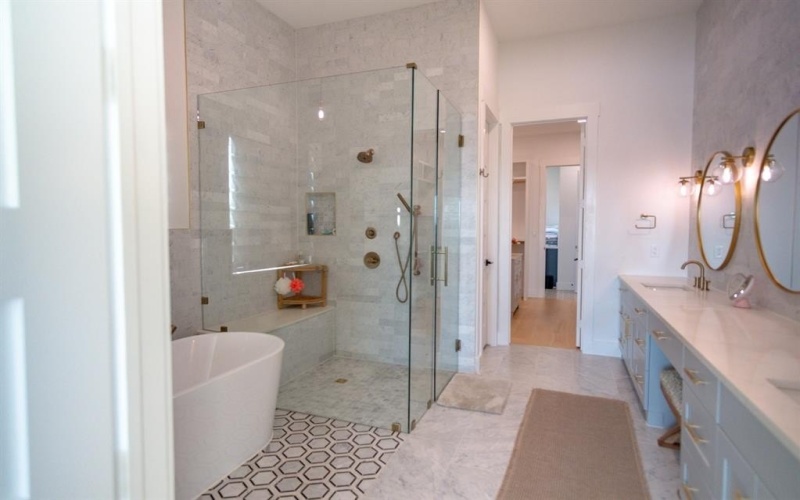 415 Sailview Court, Honey Grove, TX 75446, 5 Habitaciones Habitaciones , ,5 BañosBaños,Residential,En Venta,415 Sailview Court,0,21058179