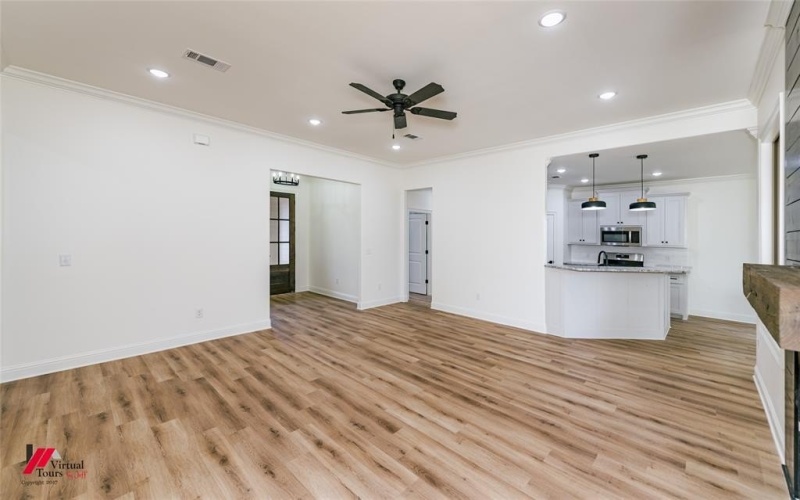 1020 Voss Drive, Stonewall, LA 71078, 4 Bedrooms Bedrooms, ,2 BathroomsBathrooms,Residential,For Sale,1020 Voss Drive,0,21058397