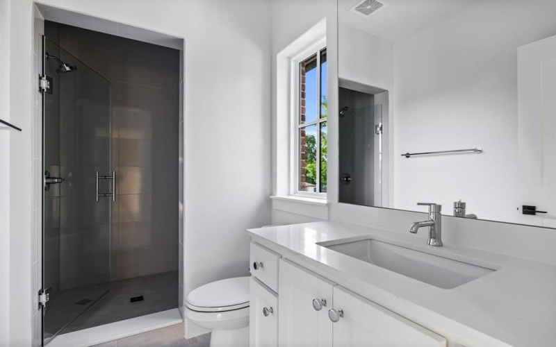 9234 San Fernando Way, Dallas, TX 75218, 4 Habitaciones Habitaciones , ,5 BañosBaños,Residential,En Venta,9234 San Fernando Way,0,21058441