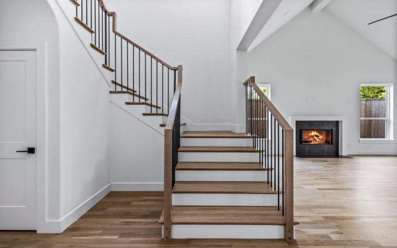 9234 San Fernando Way, Dallas, TX 75218, 4 Habitaciones Habitaciones , ,5 BañosBaños,Residential,En Venta,9234 San Fernando Way,0,21058441