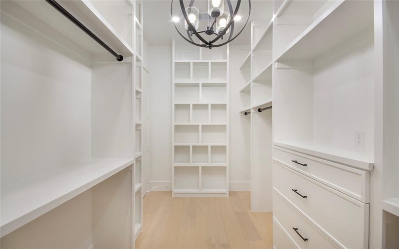 10330 Bel Aire Drive, Dallas, TX 75218, 5 Habitaciones Habitaciones , ,5 BañosBaños,Residential,En Venta,10330 Bel Aire Drive,0,21058489