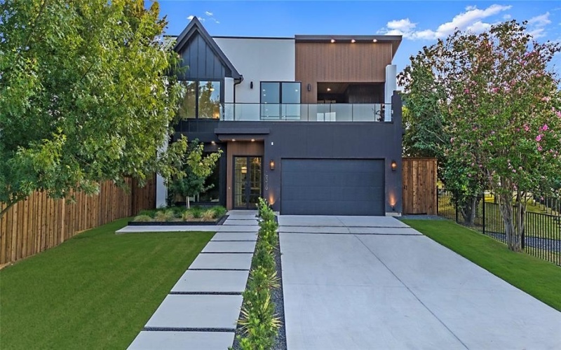 10330 Bel Aire Drive, Dallas, TX 75218, 5 Habitaciones Habitaciones , ,5 BañosBaños,Residential,En Venta,10330 Bel Aire Drive,0,21058489