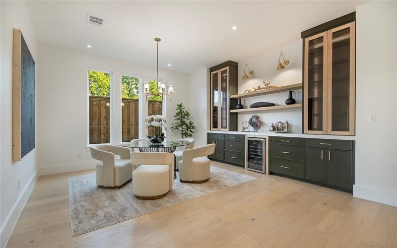 10330 Bel Aire Drive, Dallas, TX 75218, 5 Habitaciones Habitaciones , ,5 BañosBaños,Residential,En Venta,10330 Bel Aire Drive,0,21058489