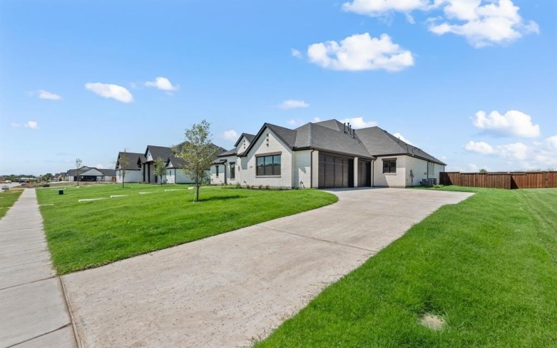 318 Broadmoor Drive, Haslet, TX 76052, 4 Habitaciones Habitaciones , ,3 BañosBaños,Residential,En Venta,318 Broadmoor Drive,0,21058513