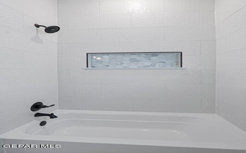 13976 Paseo Central Avenue, Horizon City, TX 79928, 4 Habitaciones Habitaciones , ,2 BañosBaños,Residential,En Venta,13976 Paseo Central Avenue,919816